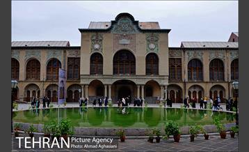 عمارت مسعودیه در میدان بهارستان 15