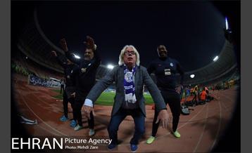 دیدار تیم های استقلال تهران و سپاهان اصفهان 2