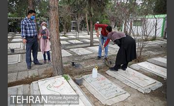 اولین پنجشنبه سال 1400 در بهشت زهرا(س) 14