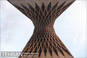 میدان آزادی‎ 27