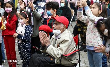 نخستین روز جشنواره نوروزی لبخند بهار در شهرک اکباتان 5