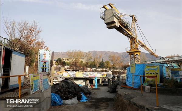 اینجا کارگاهه؛ پارکینگ طبقاتی نیایش 52