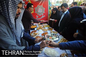 جشنواره فرهنگ ملل، غذا و صنایع دستی در منطقه 10 14