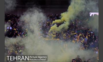 دیدار تیم‌های فوتبال پرسپولیس - سپاهان 1