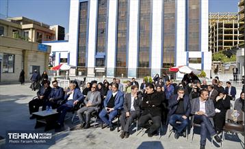 افتتاحیه کلبه کتاب در منطقه ۵ 14