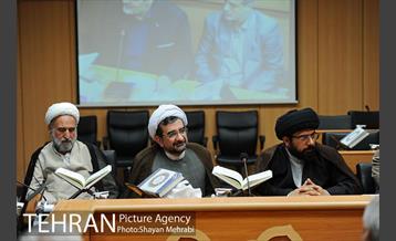 تجلیل شهردار تهران از دست اندرکاران غرفه شهرداری تهران در نمایشگاه قرآن  16