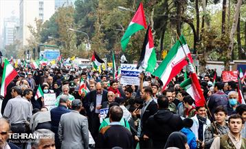 راهپیمایی یوم الله ۱۳ آبان 13