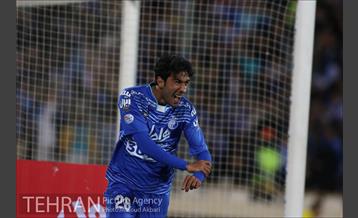 دیدار تیم های فوتبال استقلال و فولاد خوزستان