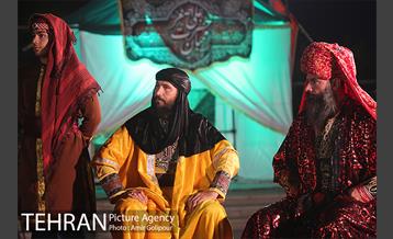 اجرای تعزیه سوگواره عاشورایی در دریاچه شهدای خلیج فارس 2