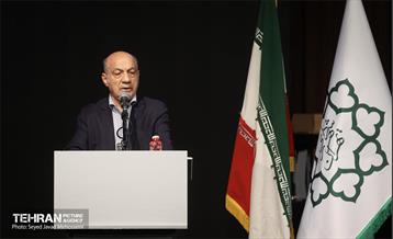 آیین گرامیداشت مقام شامخ معلم و تجلیل از معلمان نمونه منطقه ۱۷  2