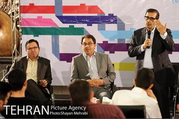 گفتگوی صمیمی دستفروشان مترو با مدیران شهری 3