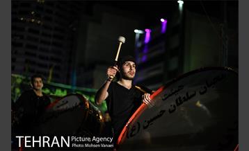 دسته عزاداری در خیابان اندرزگو‎ 13