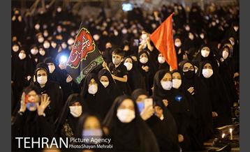 مراسم شام غریبان در میدان امام حسین(ع) 35