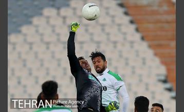 دیدار تیم‌های فوتبال استقلال و آلومینیوم اراک  10