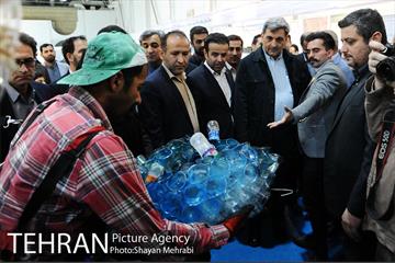 بازدید شهردار تهران از هجدهمین نمایشگاه بین المللى محیط زیست 15