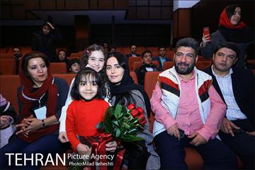 اکران خیریه انیمیشن مبارک در بازارچه رعد‎ 10