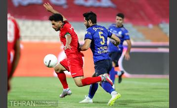 دیدار تیم های فوتبال پرسپولیس و استقلال تهران 19