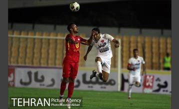 دیدار نقت تهران و پرسپولیس تهران در لیگ برتر فوتبال 10
