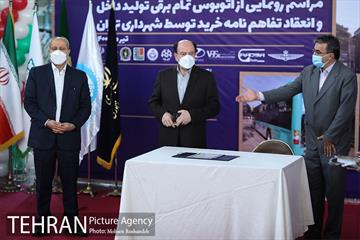 مراسم رونمایی از اتوبوس تمام برقی تولید داخل 10
