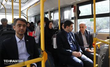 بازدید هیات‌های خارجی از ظرفیت‌های مدیریت شهری تهران در حوزه بازارهای شهری و امنیت غذایی 4