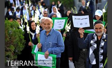پیاده روی و گردهمایی سالمندان با حضور شهردار تهران 13