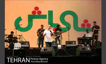 شادباش (ویژه برنامه عید غدیر خندوانه)‎ 3