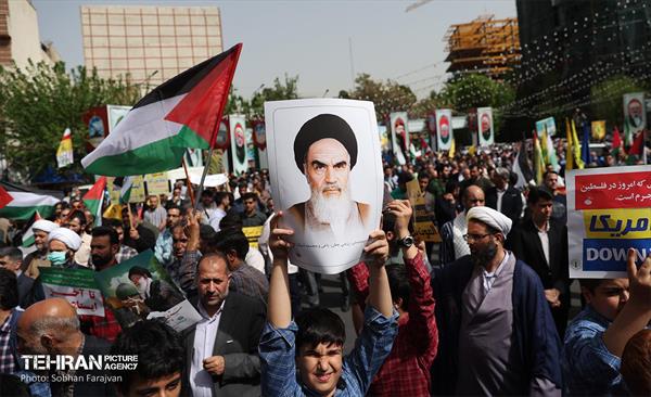 تجمع ضد اسرائیلی در میدان فلسطین 36