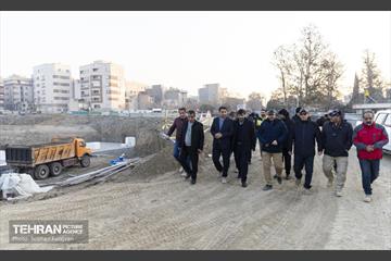 بازدید معاون مالی و اقتصاد شهری از پروژه‌های عمرانی 28