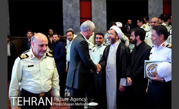 نشست مشترک شهردار تهران با فرماندهان محترم نیروی انتظامی تهران بزرگ 42