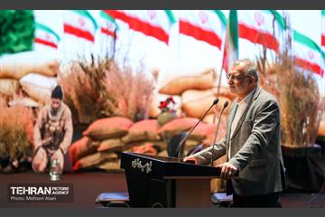 دیدار شهردار تهران با پیشکسوتان عرصه ایثار و شهادت منطقه 17 25