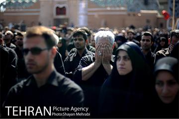 مراسم عاشورای حسینی در میدان امام حسین(ع) 31