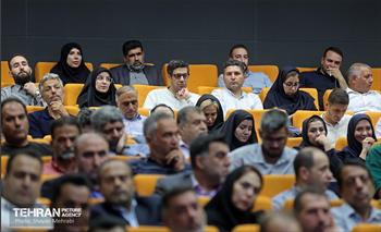 آیین تجلیل از برگزیدگان مناطق 22 گانه 53