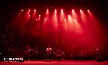 اکران مردمی اولین قسمت سریال «یزدان» 61