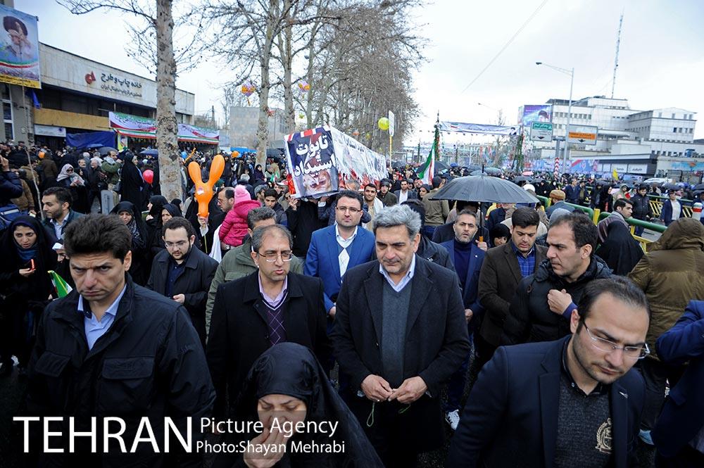 حضور شهردار تهران در راهپیمایی یوم الله 22 بهمن 14