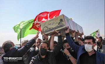 مراسم تشییع و خاکسپاری دوشهید گمنام دفاع مقدس در دریاچه چیتگر 35