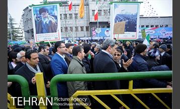 حضور شهردار تهران در راهپیمایی یوم الله 22 بهمن 8