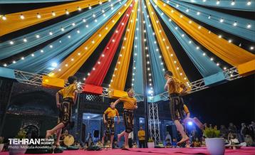 ویژه برنامه «مهمونی شهر» در باغ‌راه حضرت زهرا(س) - 3 32