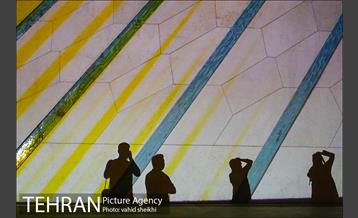 هزار توی زمان در برج آزادی 6