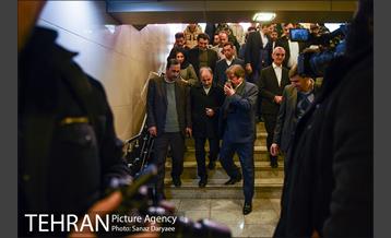 افتتاح «کتابخانه‌ای به وسعت یک شهر» با حضور شهردار تهران 14