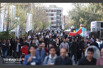 خدمت‌رسانی شهرداری تهران به نمازگزاران عید فطر در مصلی تهران 41