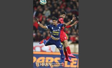 دیدار تیم های فوتبال پرسپولیس و استقلال خوزستان