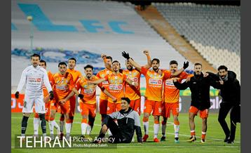 دیدار تیم های فوتبال استقلال و سایپا 4