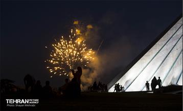 پایتخت، غرق در نور غدیر 8