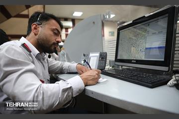 بازدید شهردار تهران از ستاد فرماندهی عملیات آتش نشانی 17