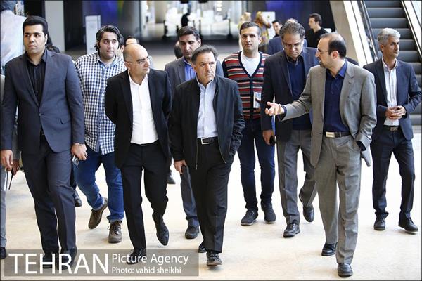 بازدید وزیر راه و شهرسازی از باغ کتاب 8