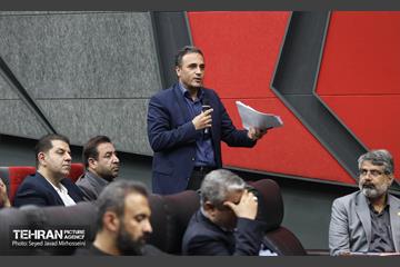 هم اندیشی صمیمانه شهردار تهران با سازندگان شهر 31