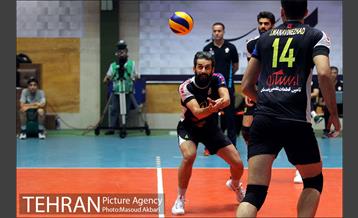 دیدار تیم های والیبال پیکان تهران و پارسه تهران