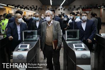 بازدید سخنگوی دولت از طرح استفاده اجباری ماسک در مترو 28