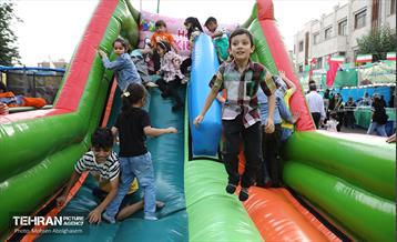 مهمانی ۱۰ کیلومتری عید غدیر در تهران - 3 48