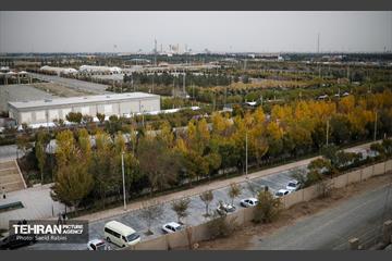 بازدید شهردار تهران از مجموعه شهر آفتاب 40